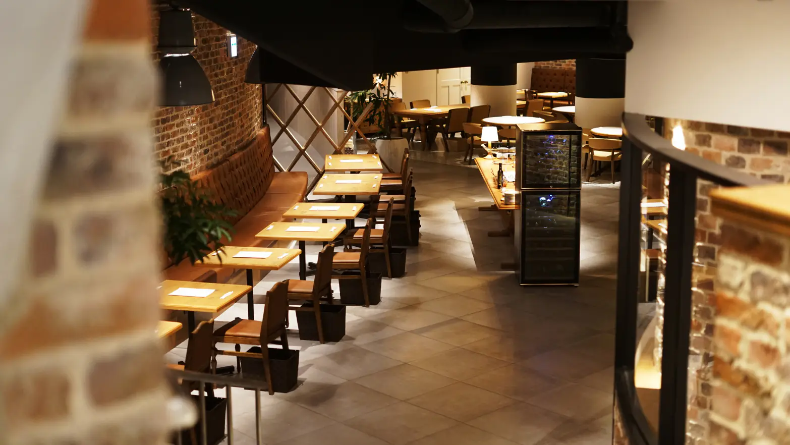 飲食ブランド運営・開発事業